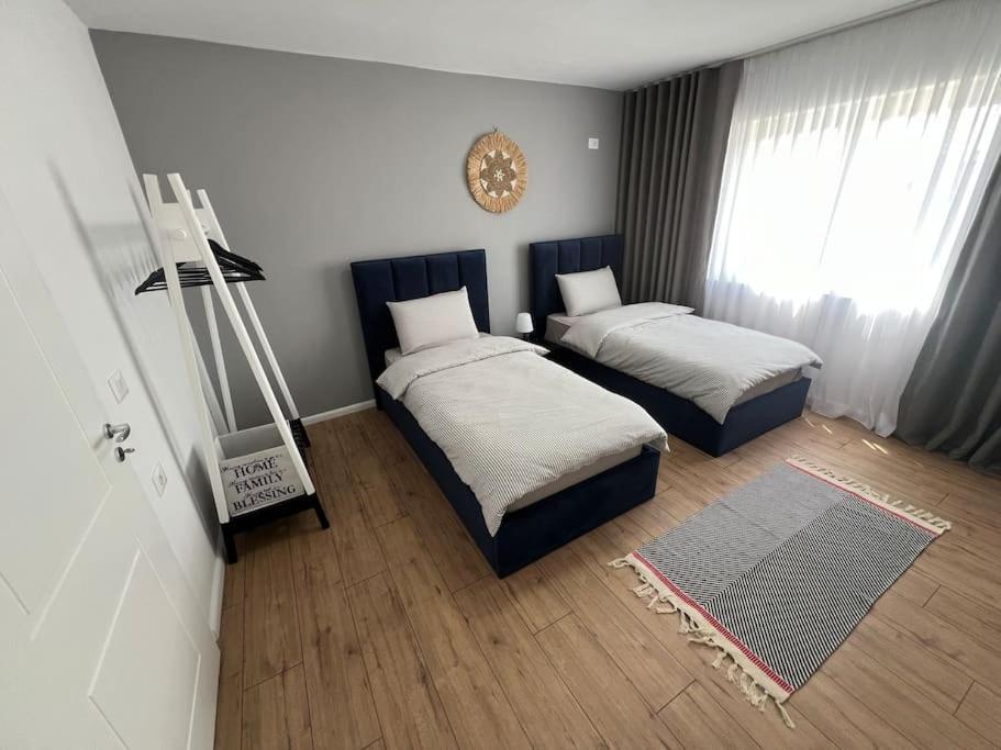 Modern Apt Near City Centre Shkodër Exterior foto